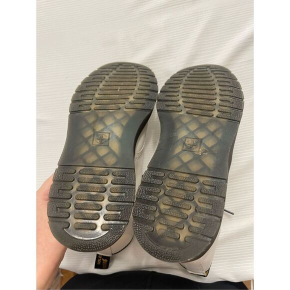 Doc Martens Zavala White Leather Lace Up Combat Boots Women’s Size 8 Men’s Sz 7 - Picture 8 of 9